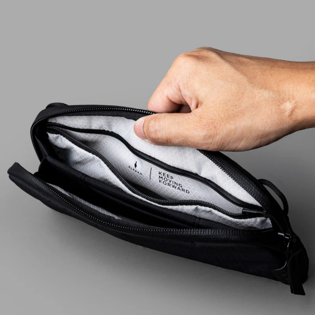 POUCH PENERBANGAN ALPAKA