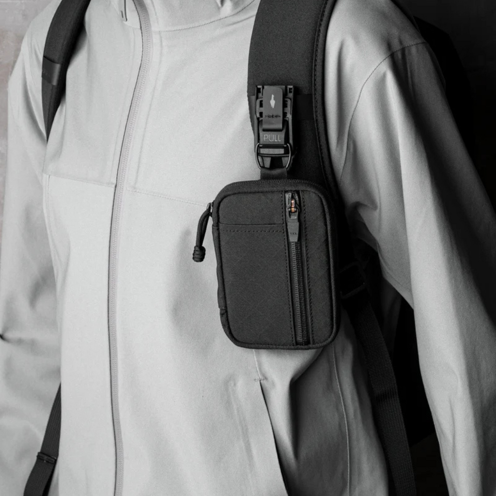 Tote Metro ALPAKA - Hitam 210D