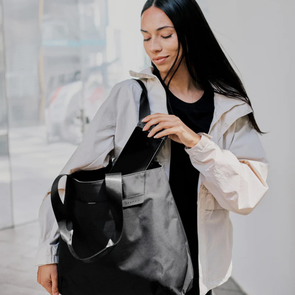 ALPAKA Elements Tote (M) - Black 210D