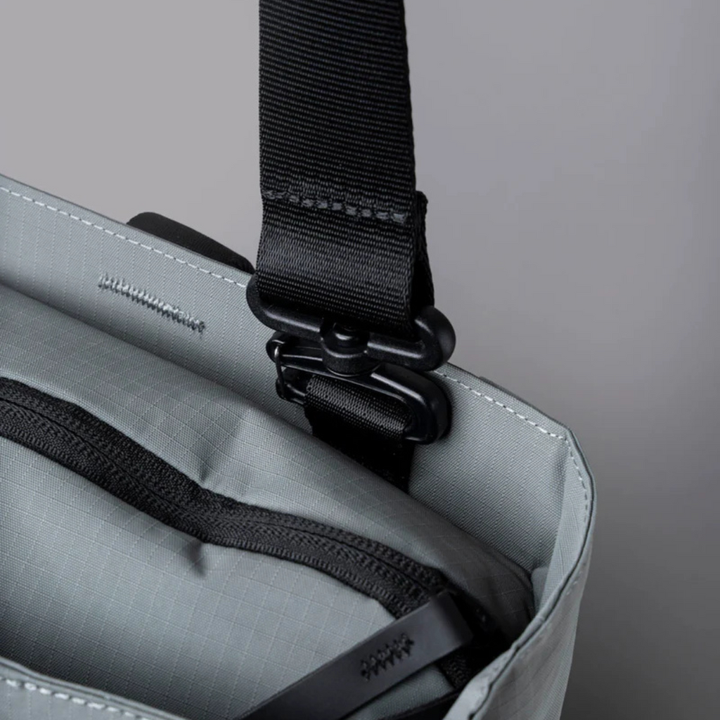 ALPAKA Crossbody Shoulder Strap