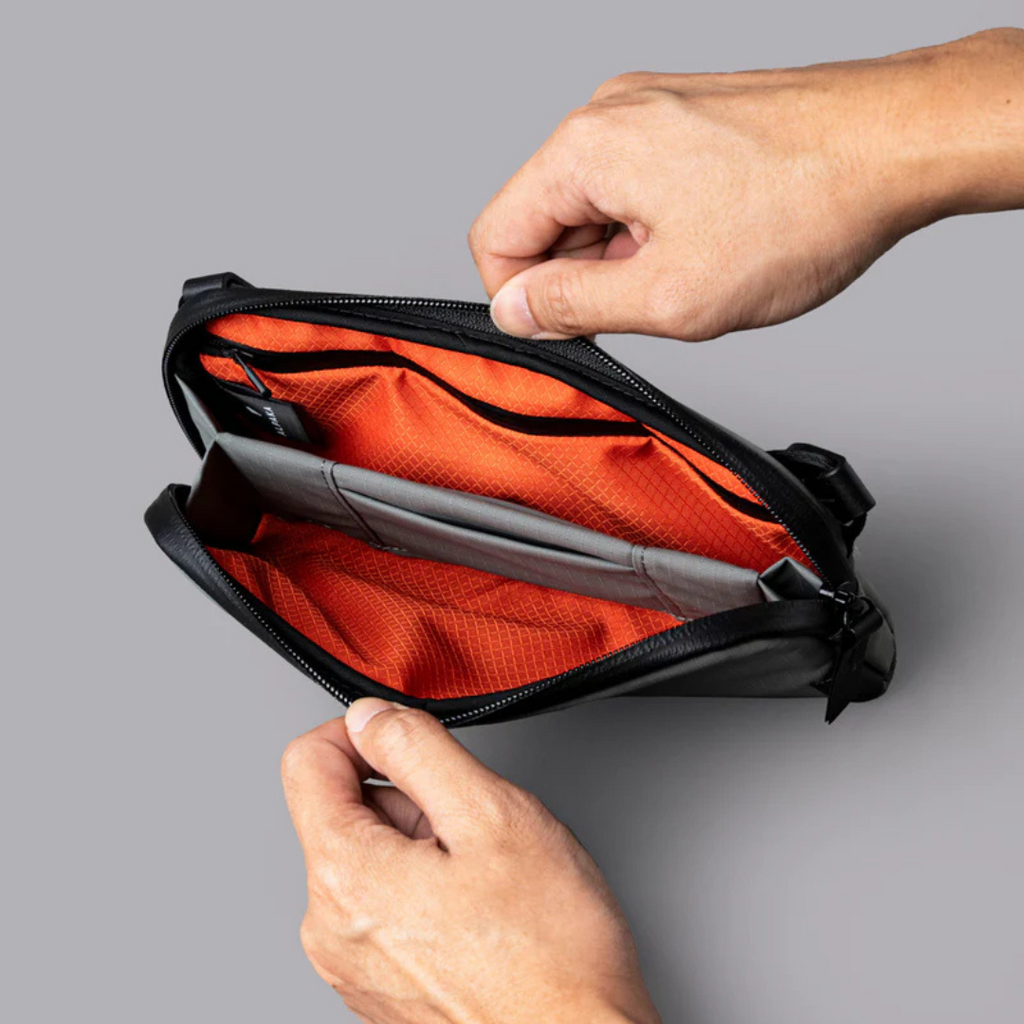 POUCH PENERBANGAN ALPAKA