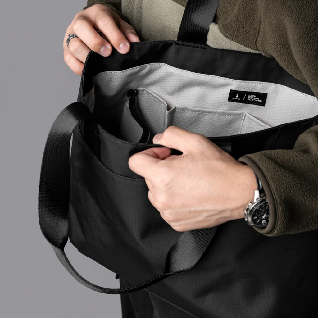 ALPAKA Elements Tote (M) - Black 210D