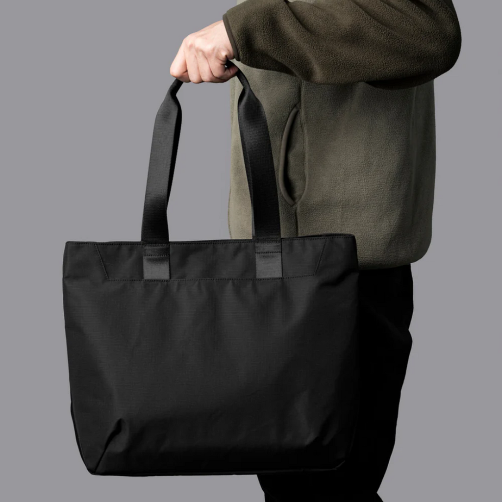 ALPAKA Elements Tote (M) - Black 210D