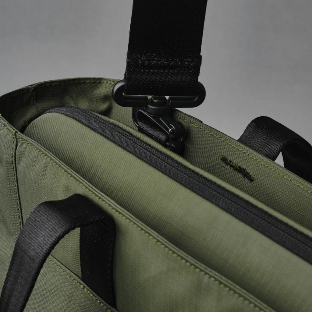 ALPAKA Crossbody Shoulder Strap