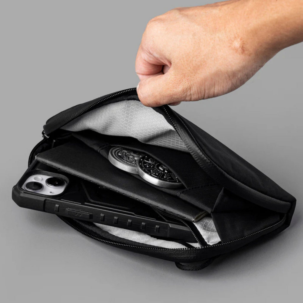 POUCH PENERBANGAN ALPAKA