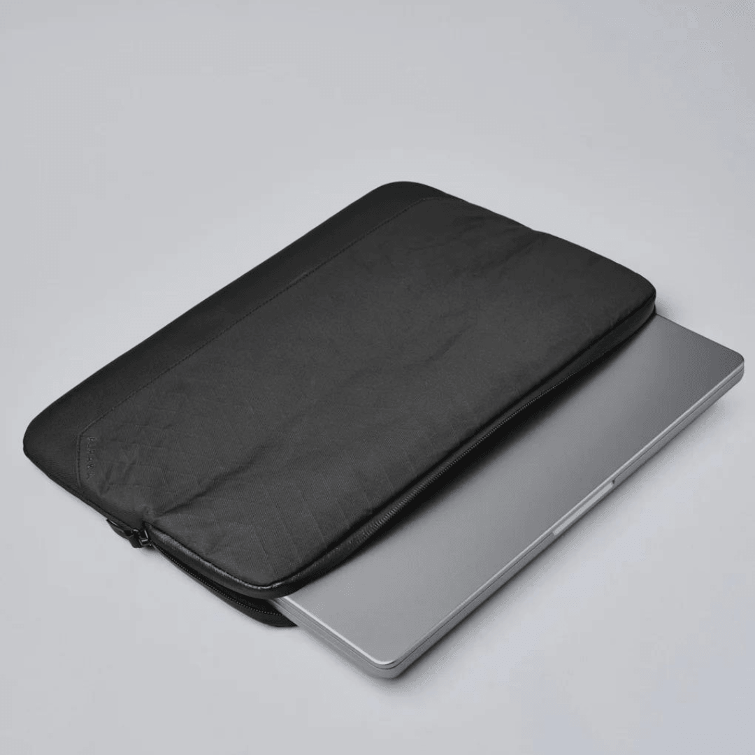 ALPAKA Elements Laptop Sleeve - Black VX42 - Kedaiku