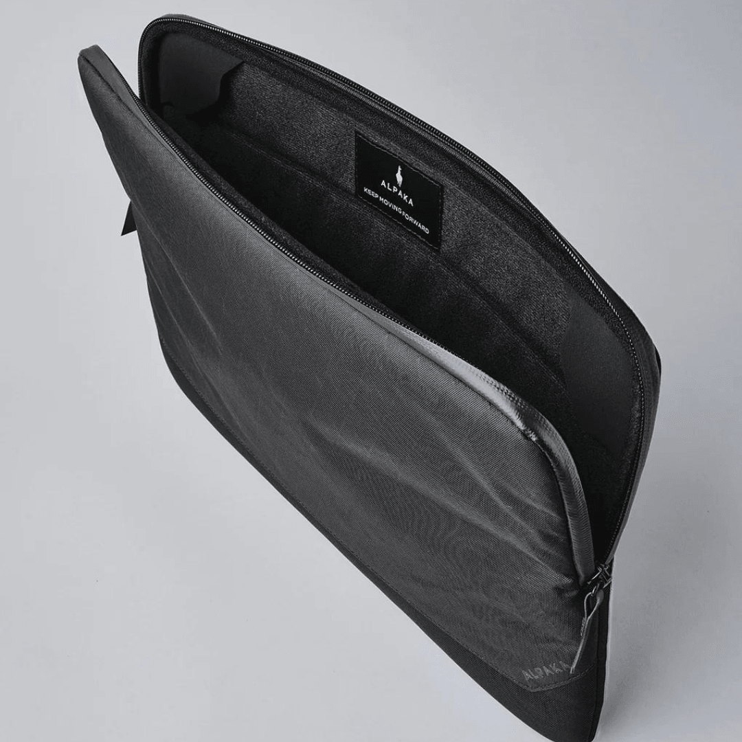 ALPAKA Elements Laptop Sleeve - Black VX42 - Kedaiku